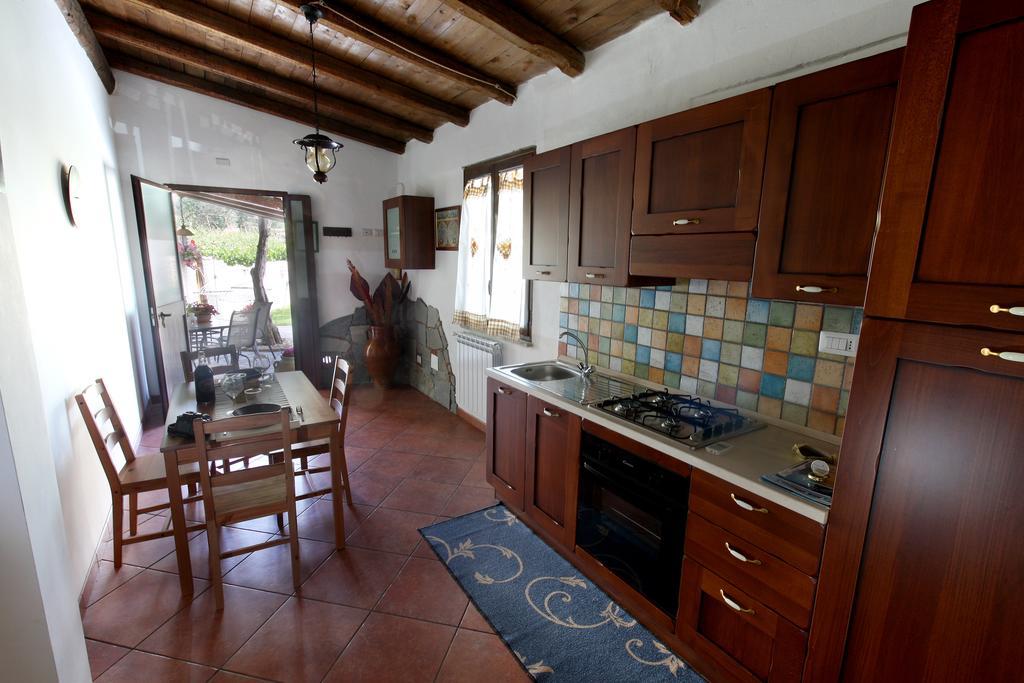 Casa Vacanze Borgo Borghese SantʼAlessio Siculo Habitación foto